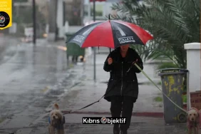 Meteoroloji Dairesi öğle saatleri için kuvvetli sağanak uyarısında bulundu - Görsel Dizayn