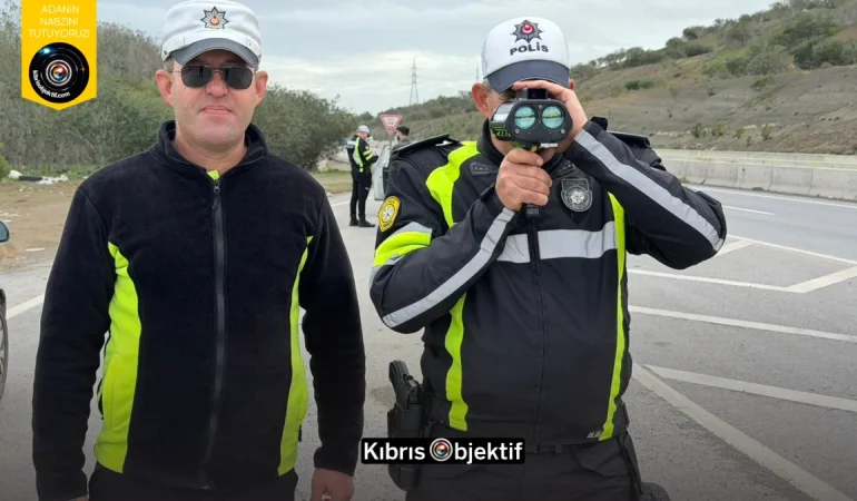 ÜLKE GENELİNDEKİ TRAFİK DENETİMLERİNDE 363 SÜRÜCÜ RAPOR EDİLDİ, 1 KİŞİ TUTUKLANDI - Görsel Dizayn