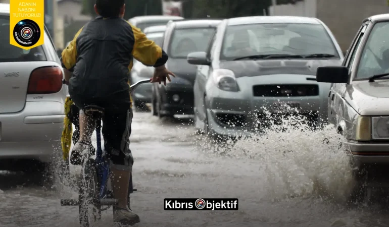 METEOROLOJİ DAİRESİNDEN YARIN AKŞAM SAATLERİNE KADAR KUVVETLİ YAĞIŞ UYARISI - Görsel Dizayn