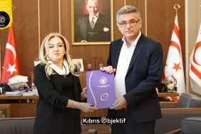 YÜKSEK YÖNETİM DENETÇİSİ İLKAN VAROL, 41’İNCİ DÖNEM OMBUDSMAN RAPORUNU CUMHURBAŞKANI ERHÜRMAN’A SUNDU - Görsel Dizayn