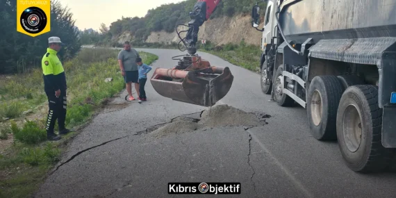 Polis sürücüleri uyardı… Kantara yolunda düşen kaya nedeniyle çökme meydana geldi