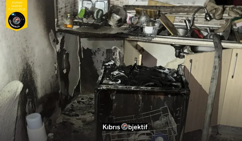 GÖNYELİ’DE ÇALIŞIR DURUMDAKİ BULAŞIK MAKİNESİ KISA DEVRE YAPARAK YANGINA NEDEN OLDU - Görsel Dizayn