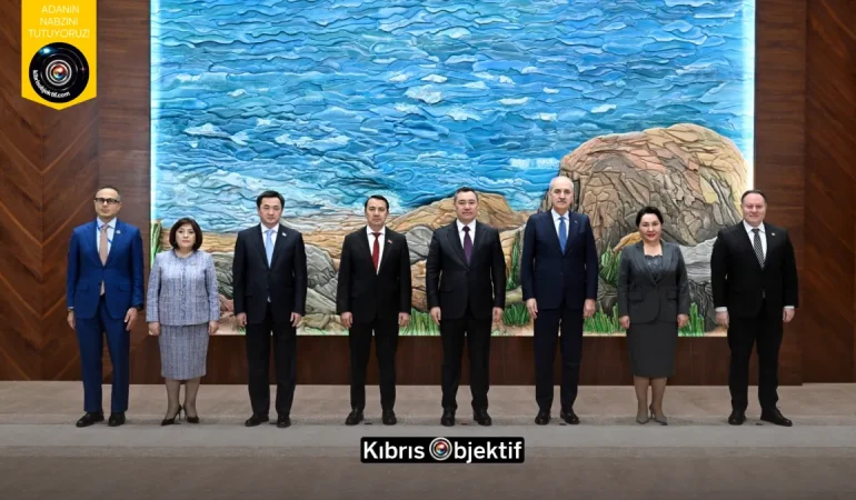 Öztürkler, Kırgızistan Cumhurbaşkanı ve Meclis Başkanı ile bir araya geldi - Görsel Dizayn